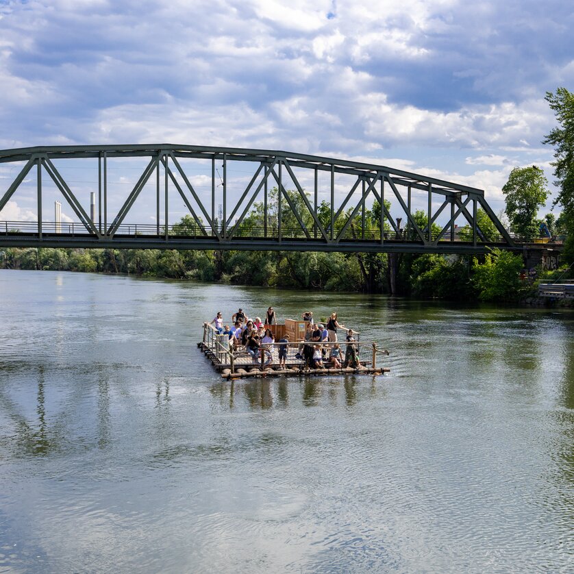 Die Flößerei I Floßlände am Stadtstrand beim Puchsteg I Graz | © Harry Schiffer