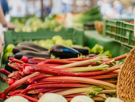 Frisches Gemüse und Obst auf dem Kaiser Josef Markt in Graz. | © 5komma5sinne - MotionAds