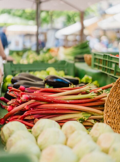 Verdura e frutta fresca al mercato di Graz. | © 5komma5sinne - MotionAds