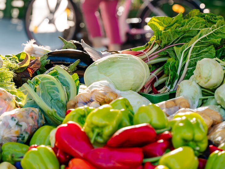 Colorful vegetable variety at the market in Graz. | © Graz Tourismus - Mias Photoart