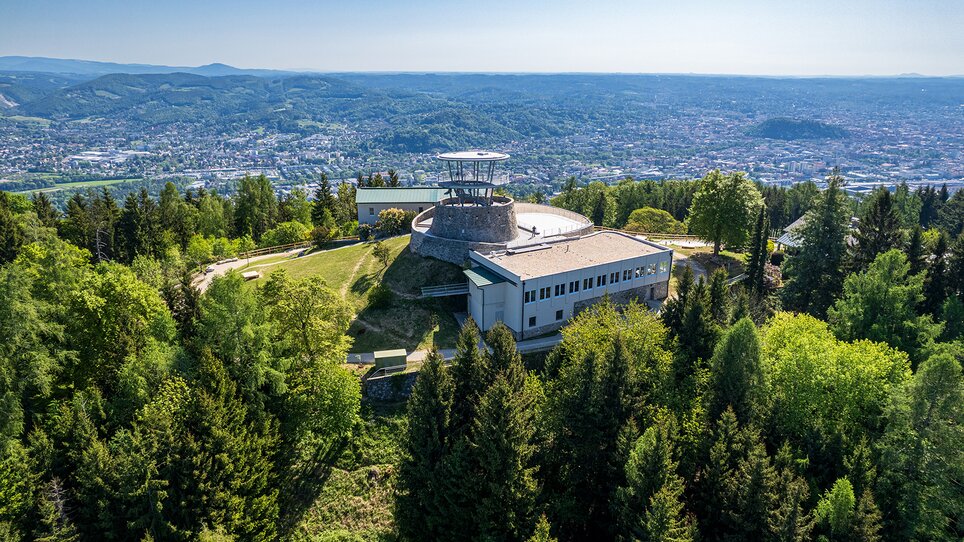 View from Fürstenstand over Graz and the surrounding landscape. | © Markus Kaiser