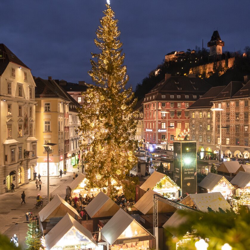 Christkindlmarkt am Hauptplatz in Graz I Steiermark | © Vincent Croce