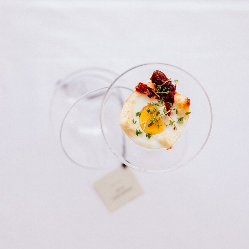 Breakfast egg in a glass | © Augartenhotel x einsnullneun