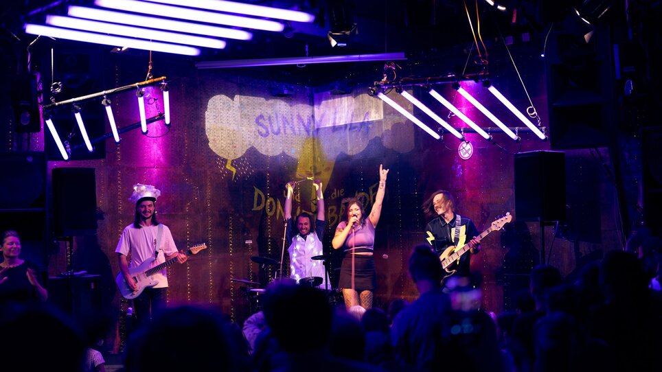 Sunny Lila und die Donnerbande beim Popella Festival 2025 | © Seciao - Samuel Kuro