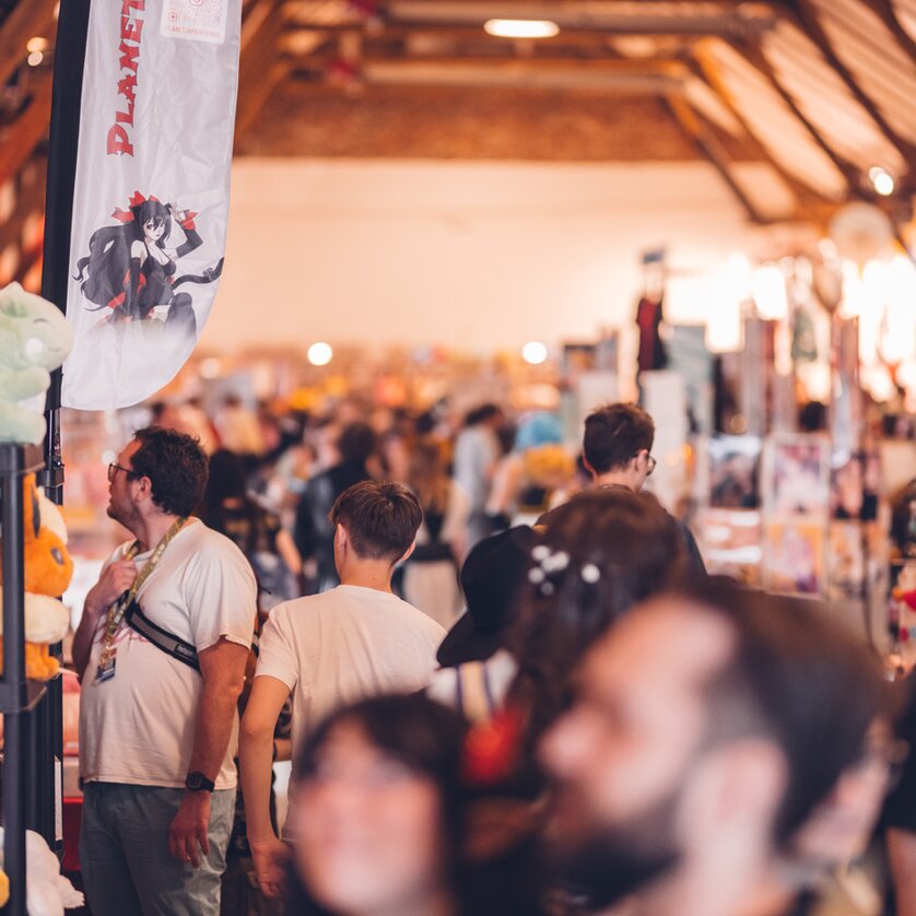 A view of the Hanamicon market hall with numerous stalls | © Hanamicon - Paul Andrews