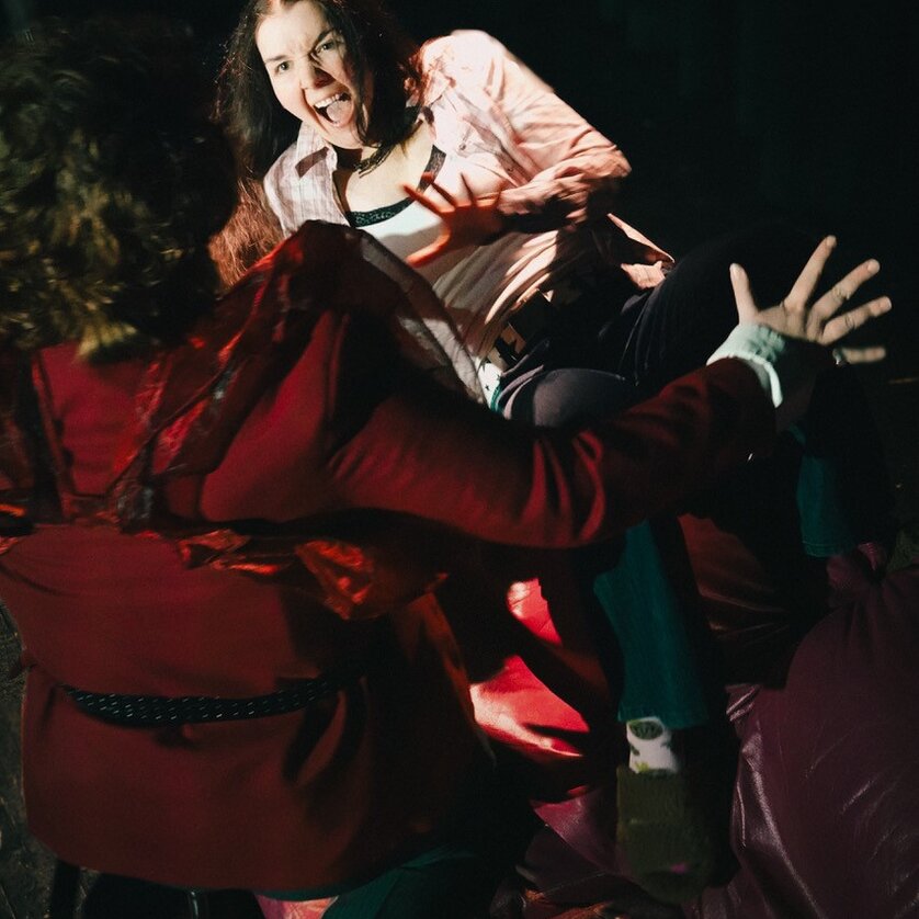 Theaterstück Auffälliger Bär | © Farbenfilm