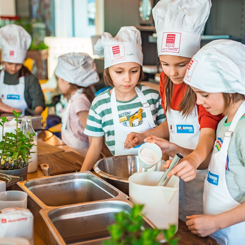 Kinderkochkurs Kunsthauscafe | © KHC - Bernhard Schindler