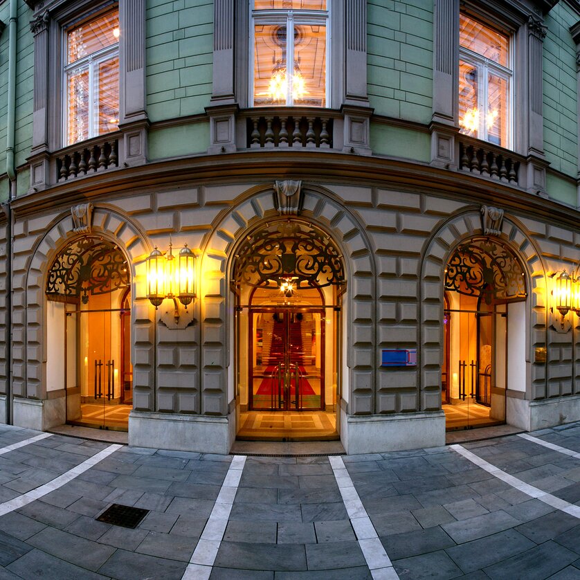 Architektonische Fassade eines Gebäudes in Graz, ideal für Veranstaltungen. | © MCG