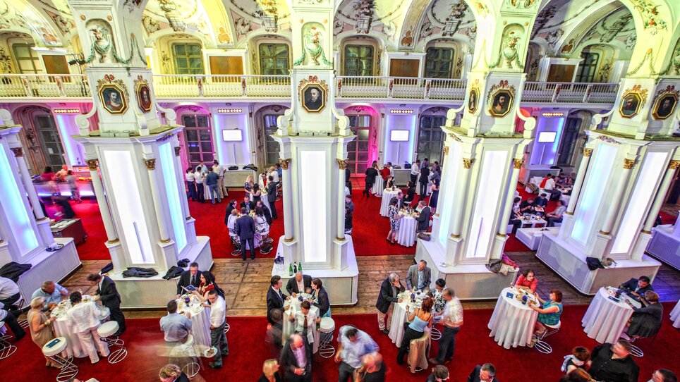 Elegant Networking Event in the Old University Graz; stylish atmosphere with modern facilities. | © Alte Universität - Harry Schiffer