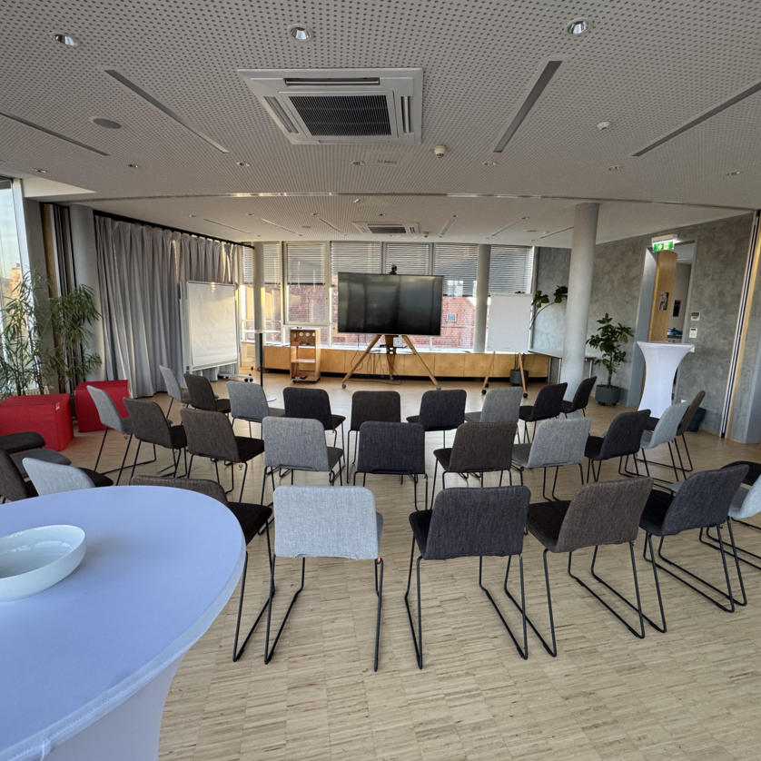 Level 4 | © Level 4