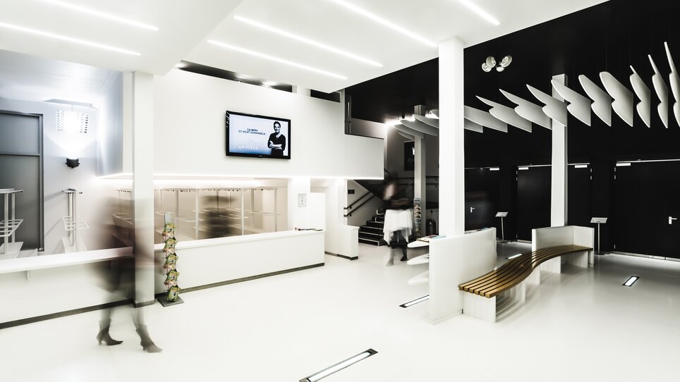 Modern lobby at Next Liberty featuring an open concept. Bright and spacious design, ideal for meetings and conferences. | © Lupi Spuma, art & event