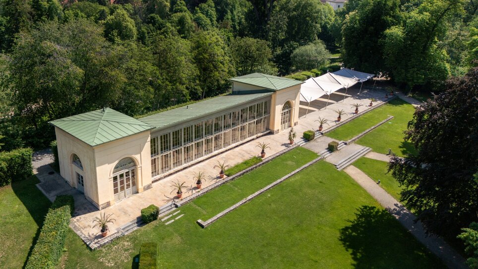 Die Orangerie im Burggarten in Graz mit schönem Gartenbereich. | © Land Steiermark - Melanie Laimer