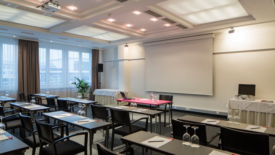 Seminarraum in Parlamentbestuhlung im Hotel Europa in Graz. | © Austria Trend Hotel Europa Graz