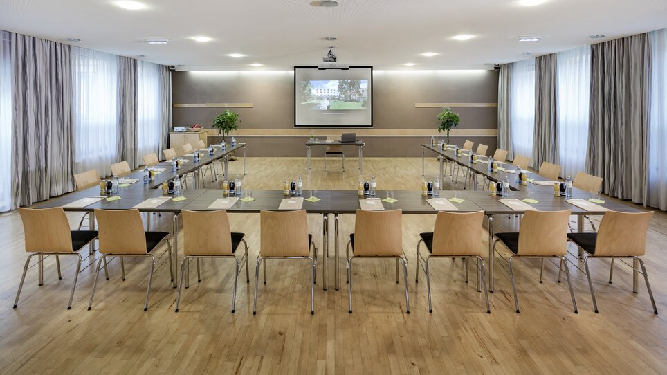 Ein Tagungsraum im JUFA Hotel Graz City für Konferenzen und geschäftliche Meetings. | © JUFA Hotel Graz City