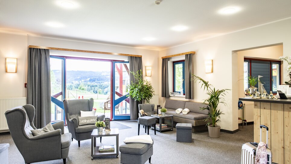 Innenansicht der Lounge im JUFA Hotel Maria Lankowitz. | © LenzJUFA Hotels