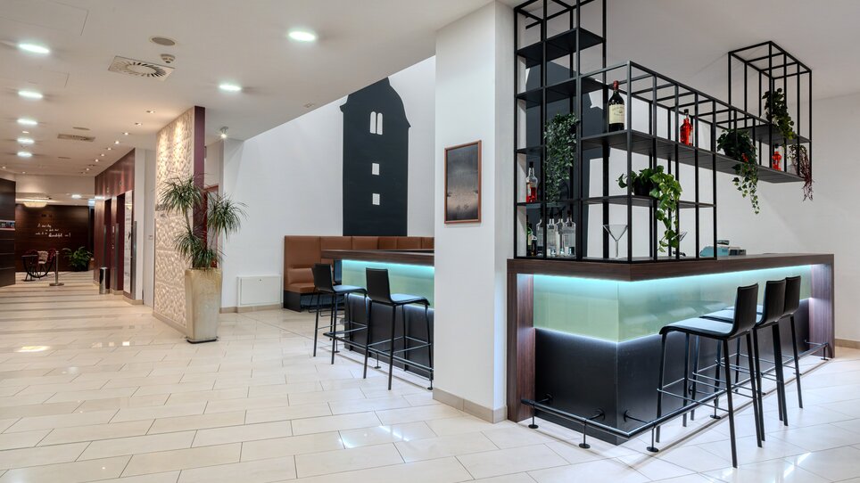 Moderne Hotelbar im Hotel Mercure Graz City, geeignet für Geschäftstreffen. | © Mercure Graz City