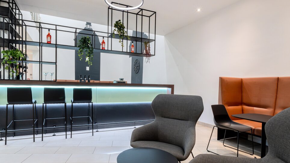 Einblick in die elegante Lobby des Mercure Hotels in Graz. | © Mercure Graz City