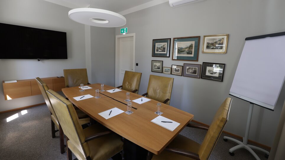 A stylish conference room in Graz, perfect for meetings and conferences at Murhof Hotel & Restaurant. | © Murhof