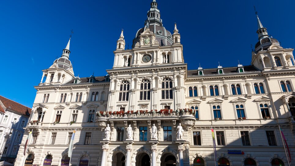 Das prächtige Rathaus in Graz mit beeindruckender Architektur. | © Graz Tourismus - Harry Schiffer