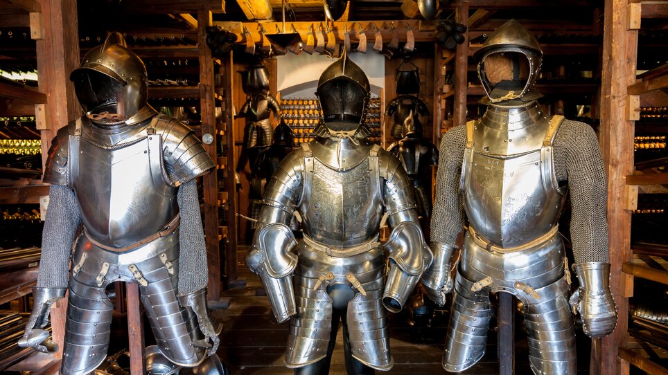 Das Landeszeughaus in Graz mit historischen Rüstungen. | © Graz Tourismus - Harry Schiffer