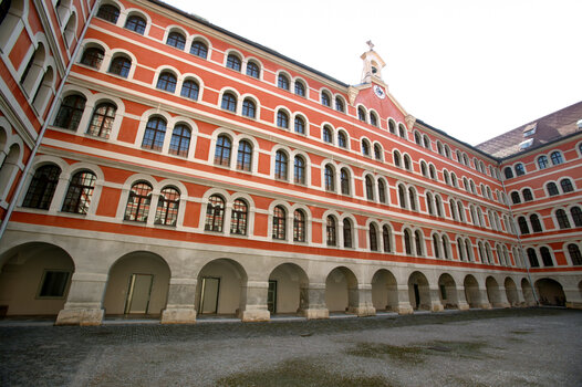 Ansicht des Priesterseminars in Graz. | © Graz Tourismus - Harry  Schiffer