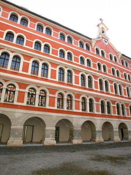 View of the Priests' Seminary in Graz. | © Graz Tourismus - Harry  Schiffer