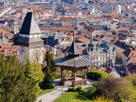 View of Graz Clock Tower and Chinese Pavilion in Graz. | © Graz Tourismus - Harry Schiffer