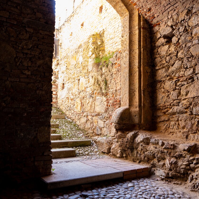 View of a Gothic gate on the Schlossberg in Graz. | © Graz Tourismus - Harry Schiffer