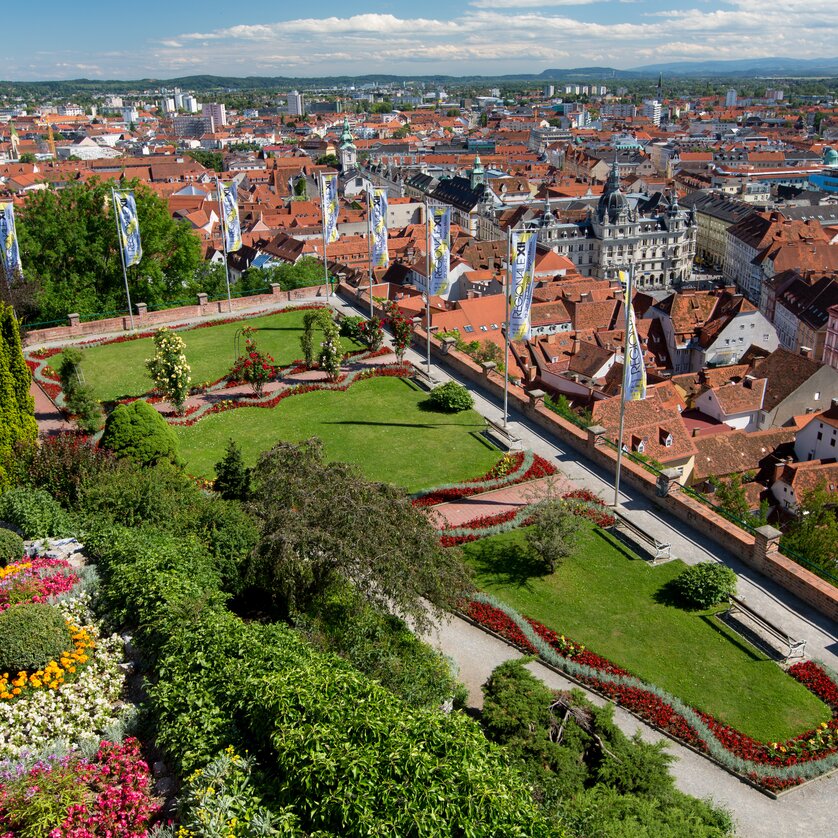 View of the Herberstein Garden and the city of Graz. | © Graz Tourismus - Harry Schiffer