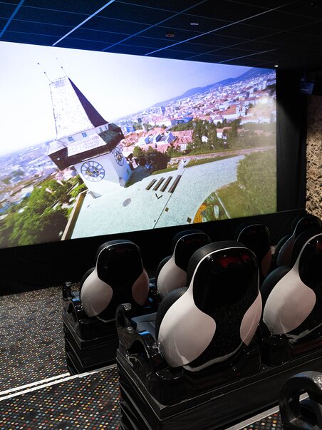 Il cinema avventuroso di Graz con uno schermo grande e posti speciali. | © Dieselkino