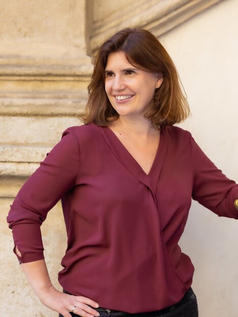 Ritratto di Mag. Martina Krotil - dipendente del centro informazioni turistiche della regione di Graz | © Graz Tourismus - Werner Krug