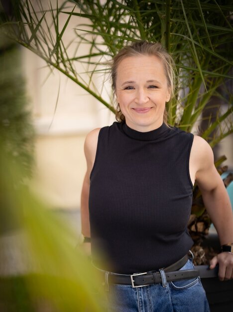 Ritratto di Nadja Albrecht - dipendente del centro informazioni turistiche della regione di Graz | © Graz Tourismus - Werner Krug