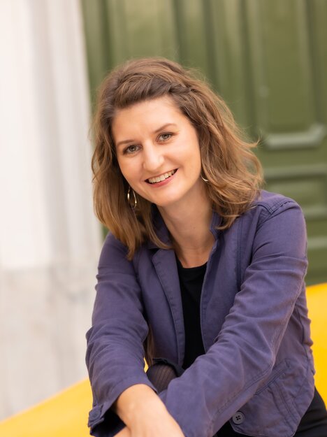 Ritratto di Mag. Sabine Friedrich, MA - dipendente del centro informazioni turistiche della regione di Graz | © Graz Tourismus - Werner Krug