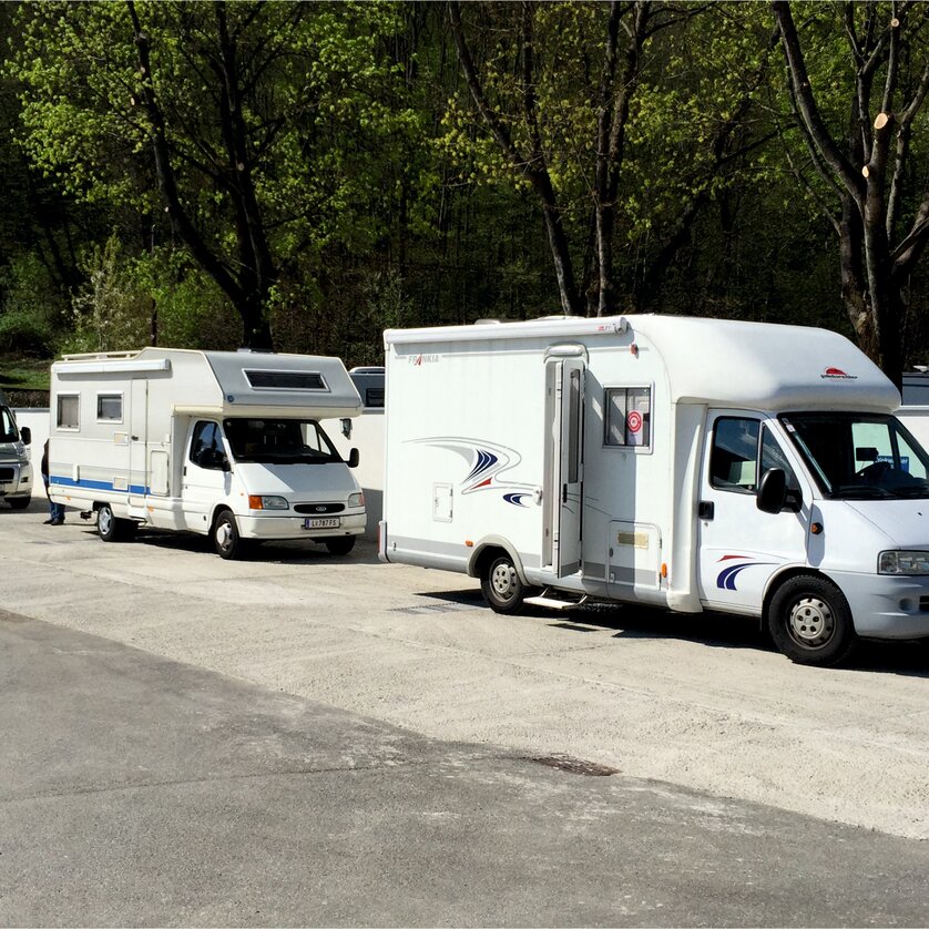 Reisemobil-Stellplatz Graz | © Alfred Chyba Camper in un'area di sosta a Graz. | © Alfred Chyba